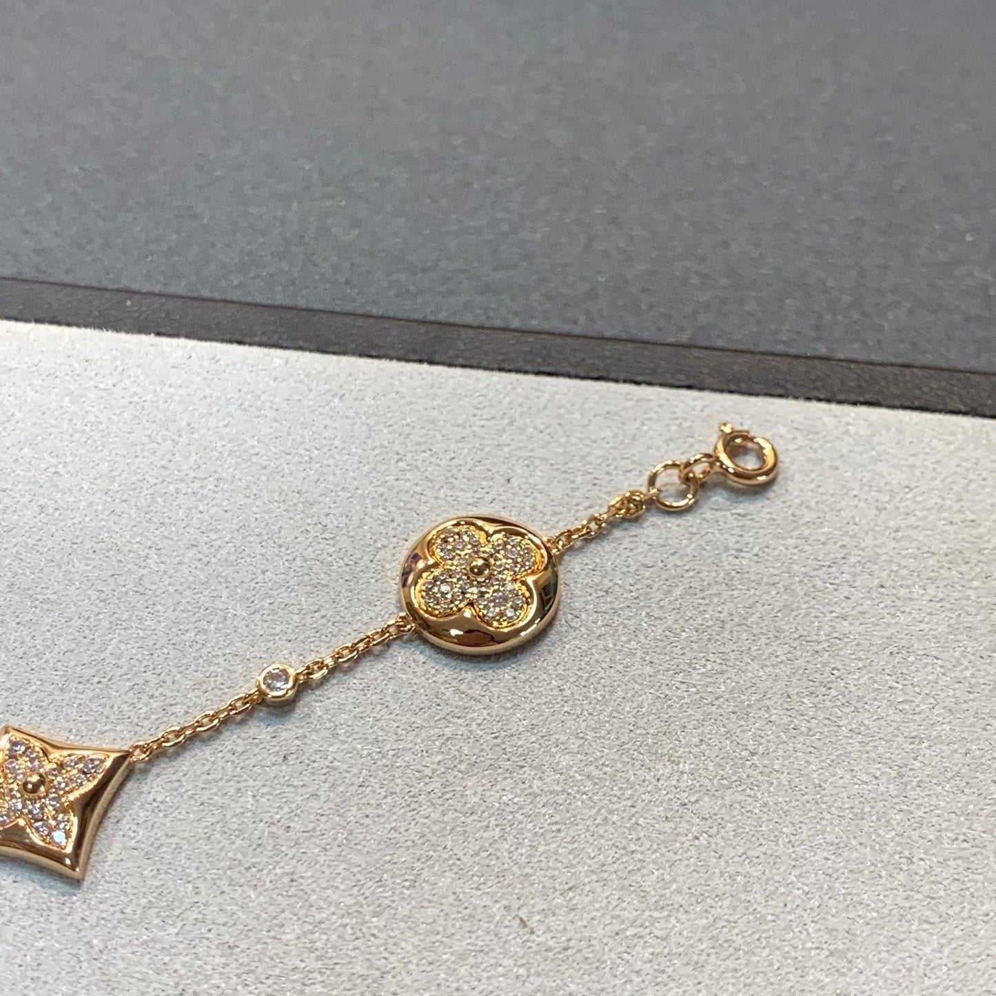 「Lume Jewelry」星と太陽 4モチーフ ダイヤモンドブレスレット