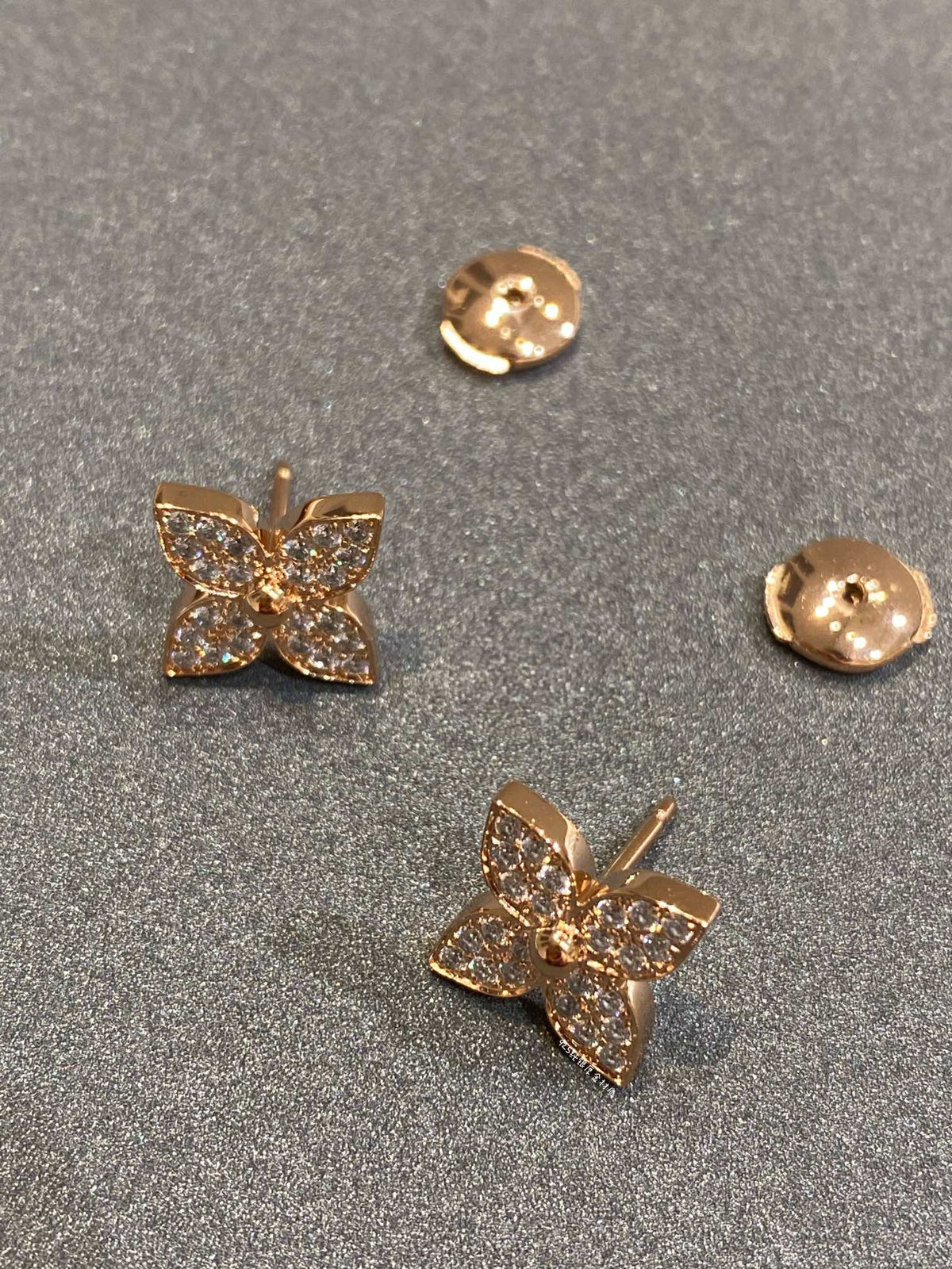 ¡®Lume Jewelry¡¯STAR DIAMOND EARRINGS