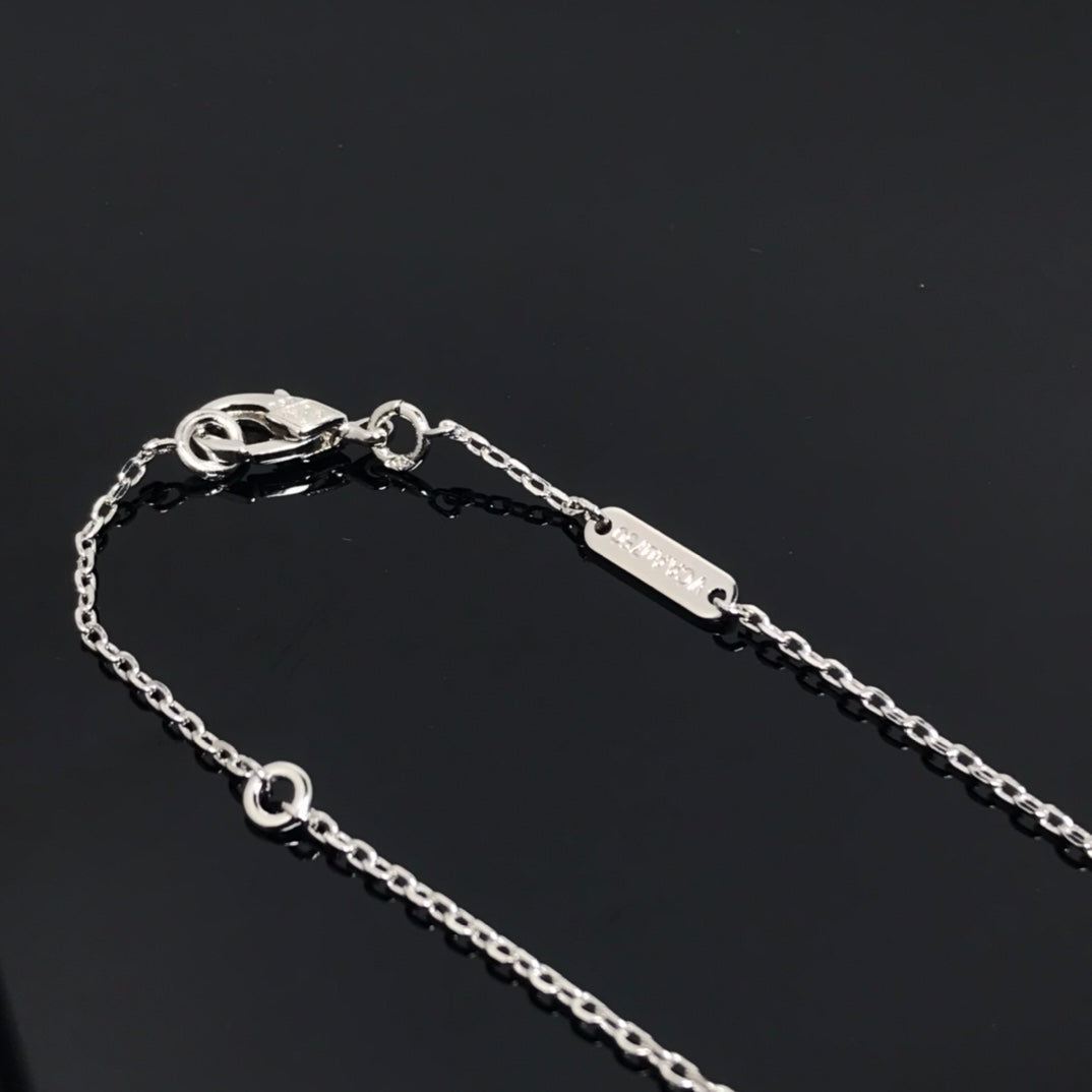 Lume Jewelry クローバー ピーターサイト シルバー ロングネックレス
