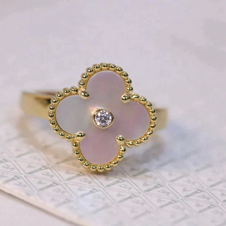 「Lume Jewelry」クローバー ピンクMOP リング ゴールド ダイヤモンド