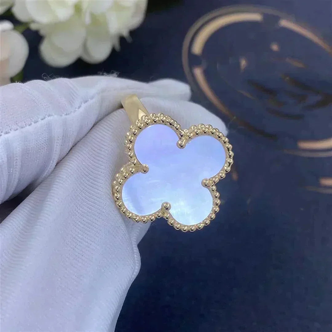 Lume Jewelry クローバー ホワイトマザーオブパール リング