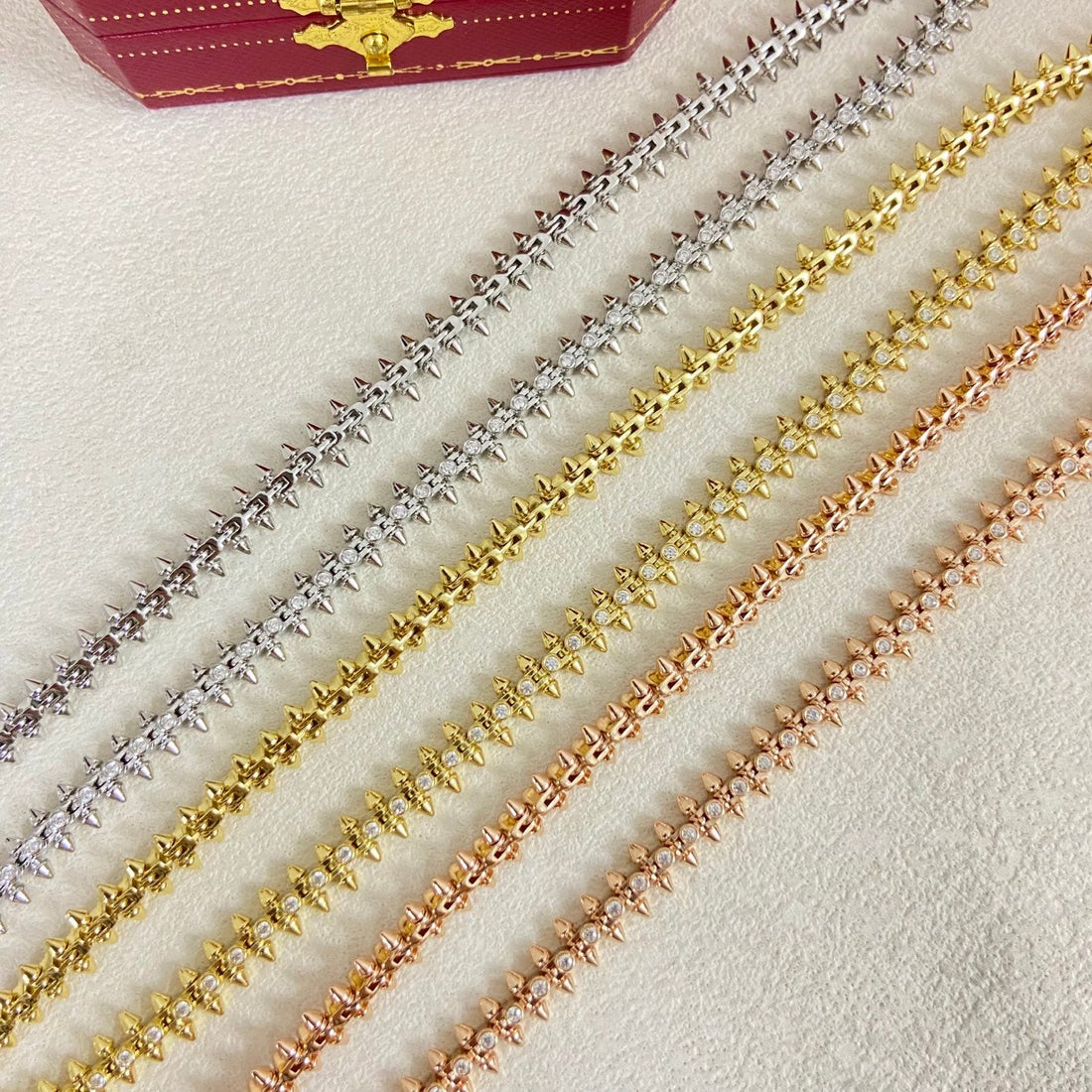 Lume Jewelry「アミュレット ローズゴールド ピンクマザーオブパール ネックレス」