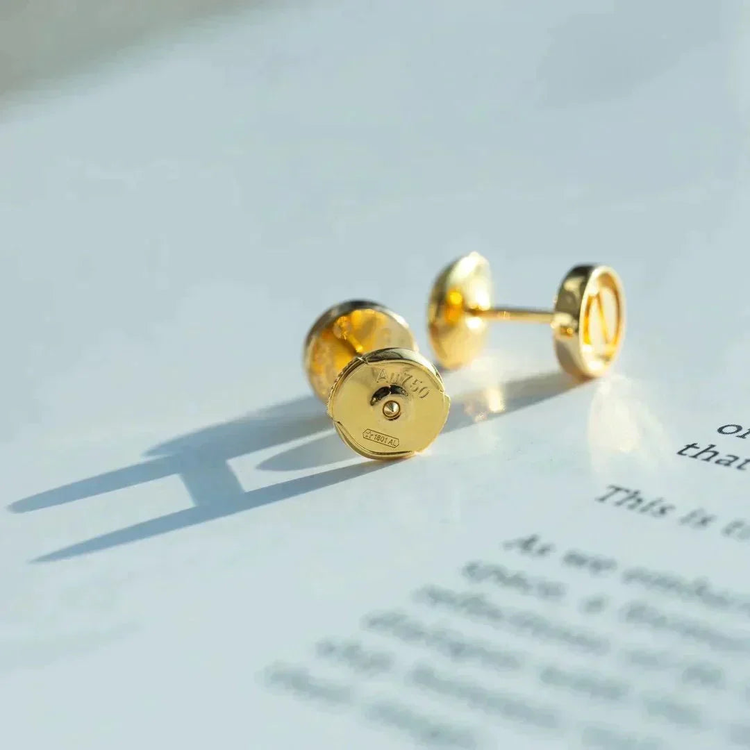 Lume Jewelry「LOVE EARRINGS GOLD 10MM」
