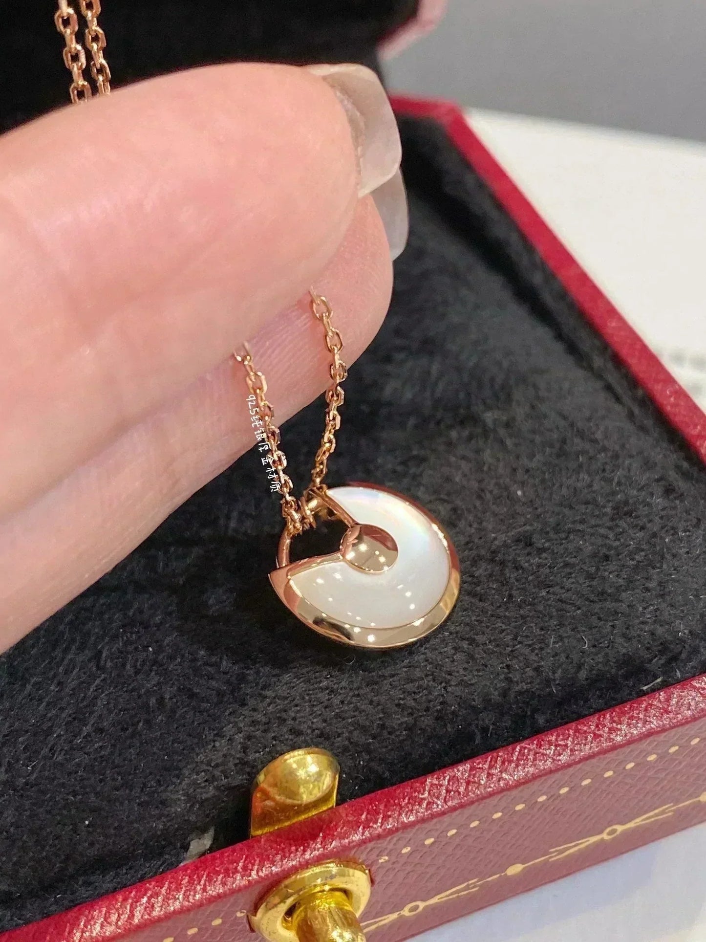 Lume Jewelry アミュレット ローズゴールド マザーオブパールネックレス