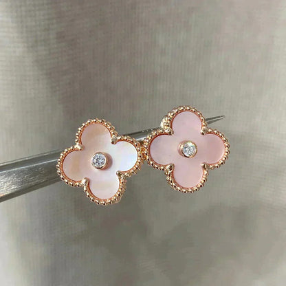 Lume Jewelry クローバー ミディアム 1モチーフ ピンクMOP ダイヤモンドピアス