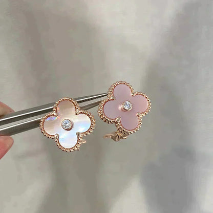 Lume Jewelry クローバー ミディアム 1モチーフ ピンクMOP ダイヤモンドピアス