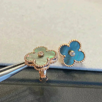 Lume Jewelry クローバーミディアム 1モチーフ グレーMOP ダイヤモンドピアス