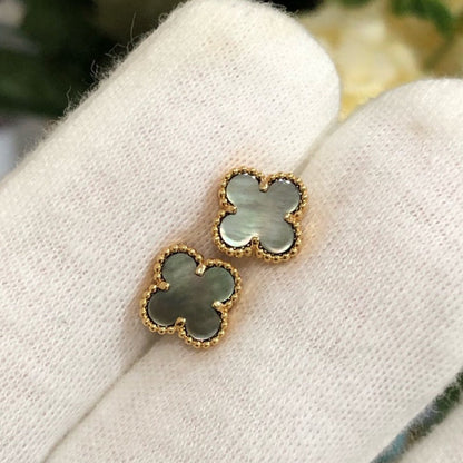 「Lume Jewelry」クローバー ミニ ゴールド イヤリング