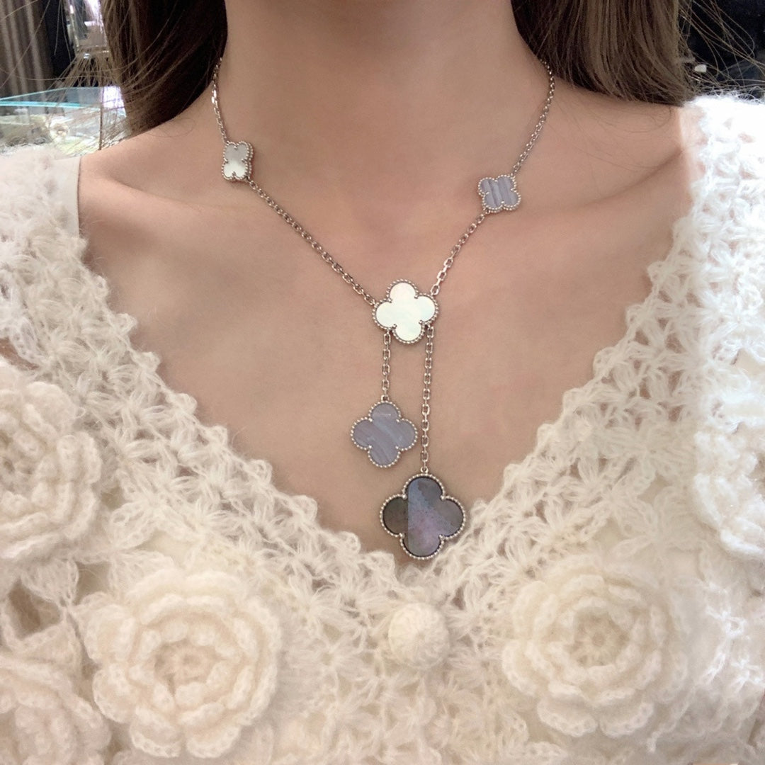 「Lume Jewelry」クローバーMOPカルセドニーネックレス シルバー 6モチーフ
