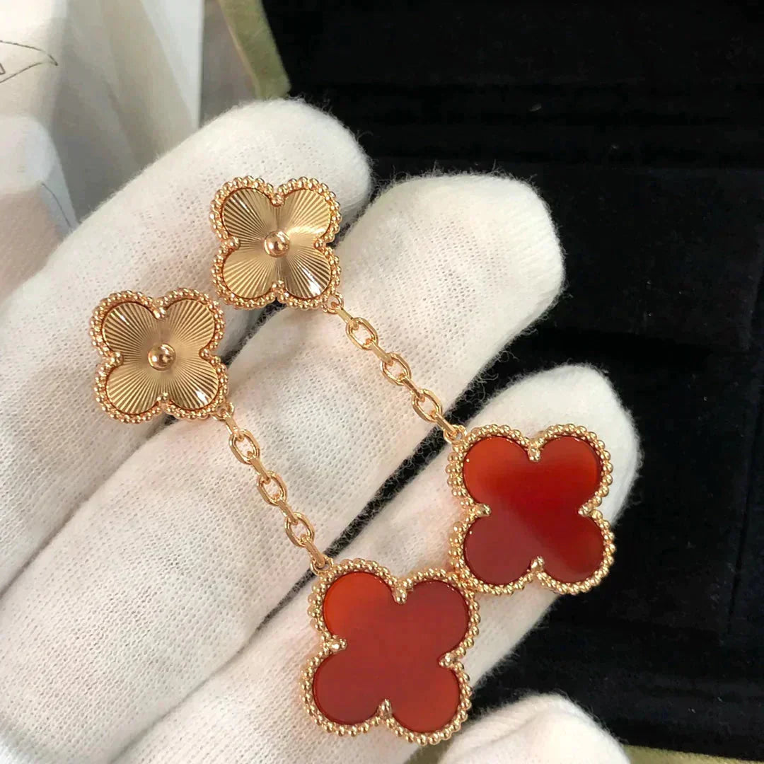Lume Jewelry クローバー2モチーフ レーザーカーネリアンピアス