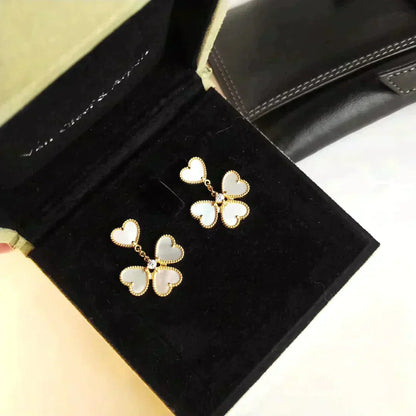 Lume Jewelry クローバー スウィート ホワイトMOP イヤリング