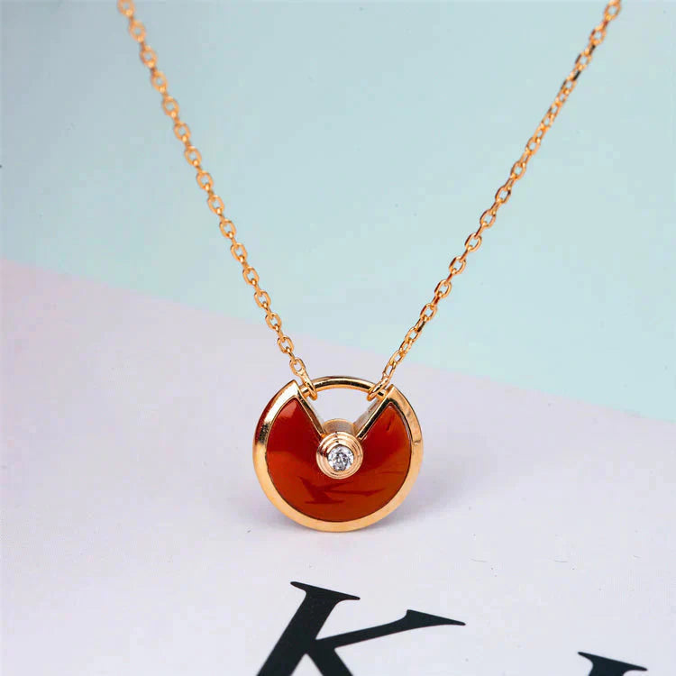 Lume Jewelry「アミュレット ゴールド カーネリアン オニキス ネックレス」
