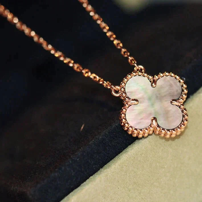 Lume Jewelry クローバー 15MM グレー マザーオブパール ネックレス