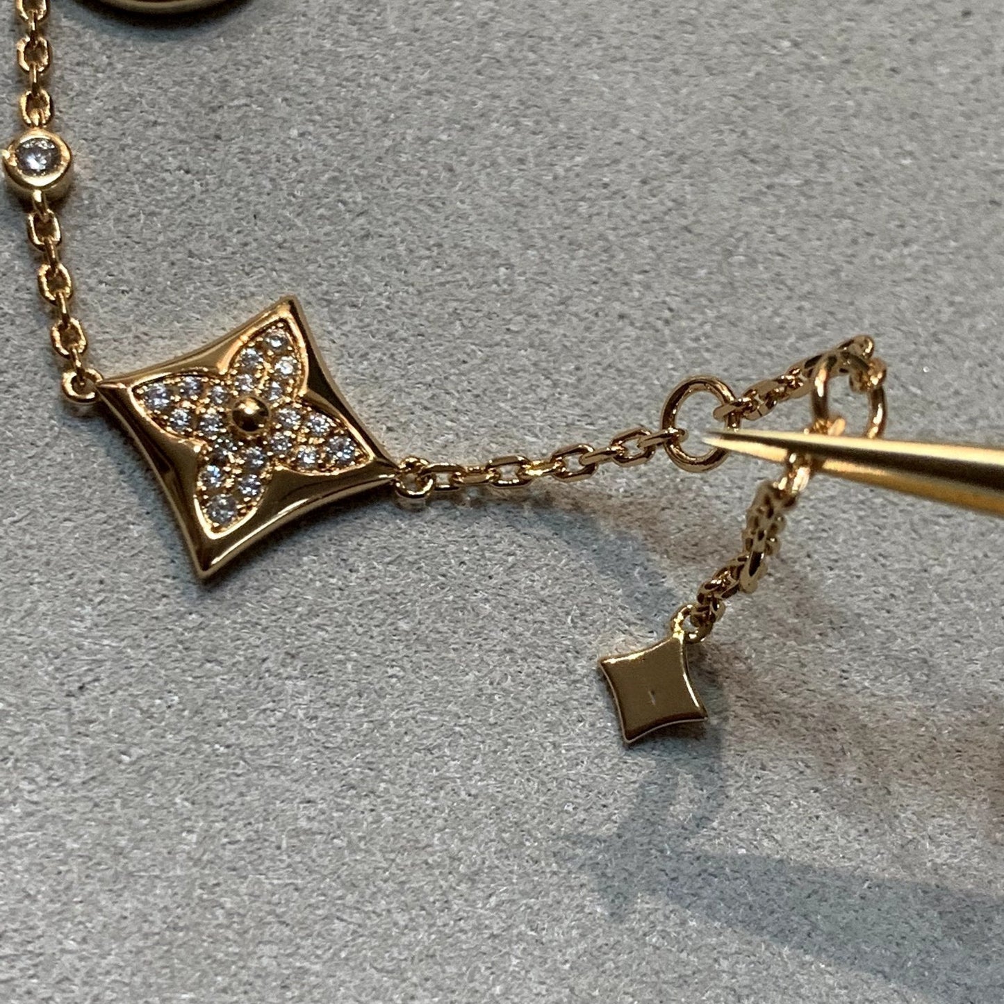 「Lume Jewelry」星と太陽 4モチーフ ダイヤモンドブレスレット