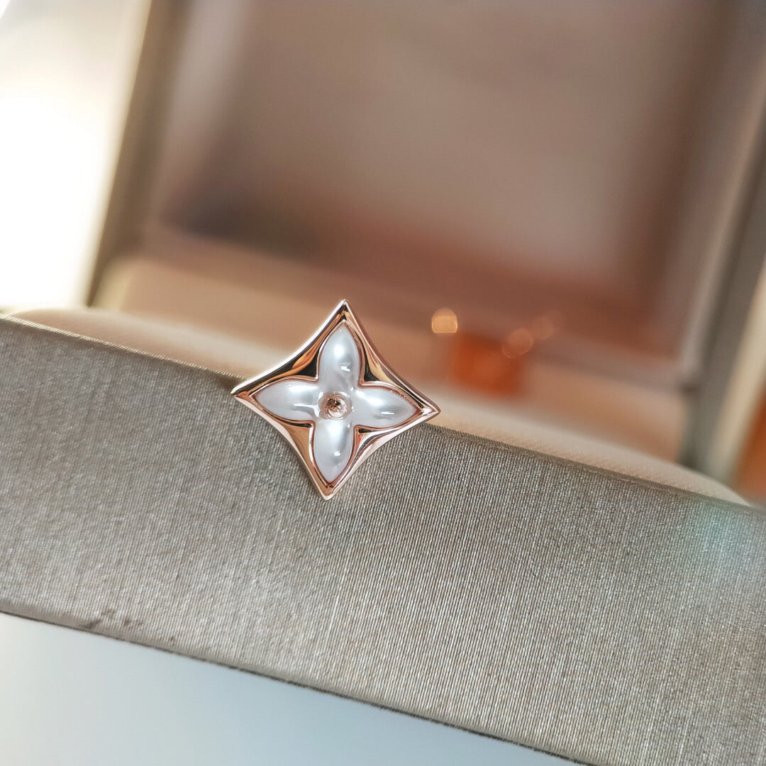 「Lume Jewelry」STAR MOP ピンクゴールドピアス