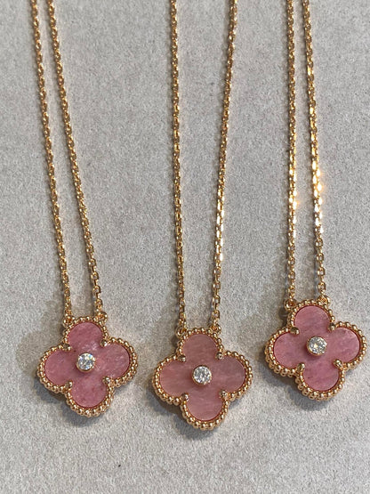 ルミエールジュエリー クローバー15mm ダイヤモンドロードナイトネックレス