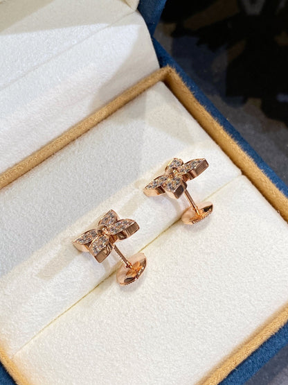 「ルゥメジュエリー」スターダイヤモンドピアス