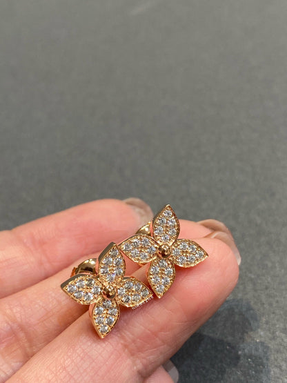 「ルゥメジュエリー」スターダイヤモンドピアス