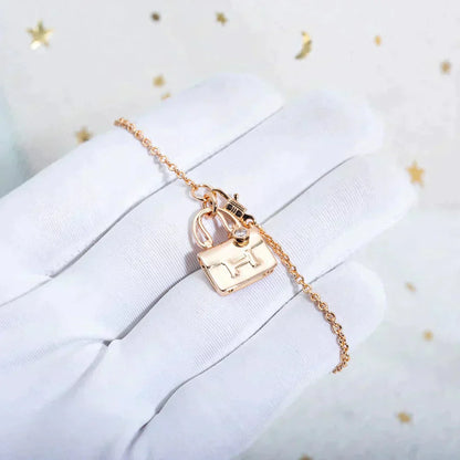 Lume Jewelryアミュレットペンダント ローズゴールドネックレス
