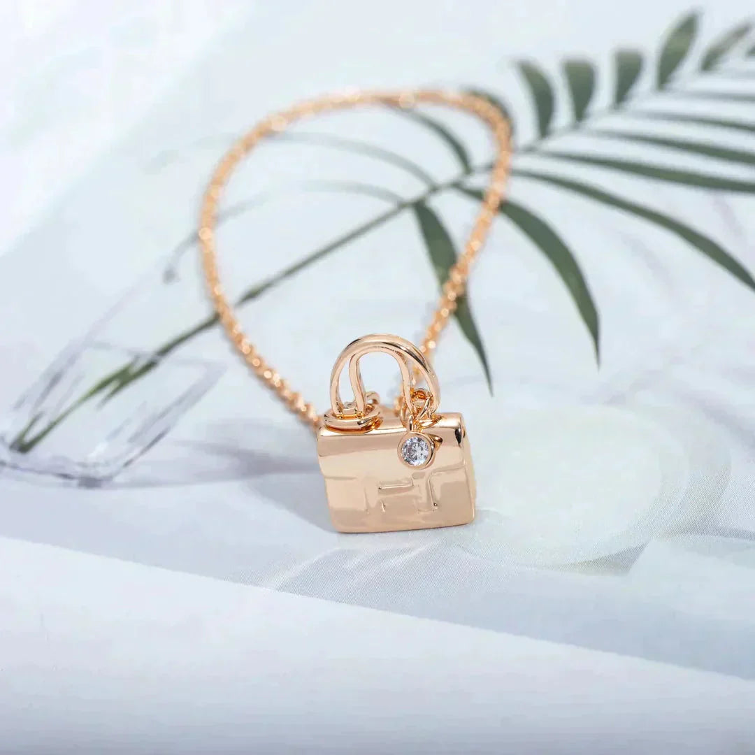 Lume Jewelryアミュレットペンダント ローズゴールドネックレス