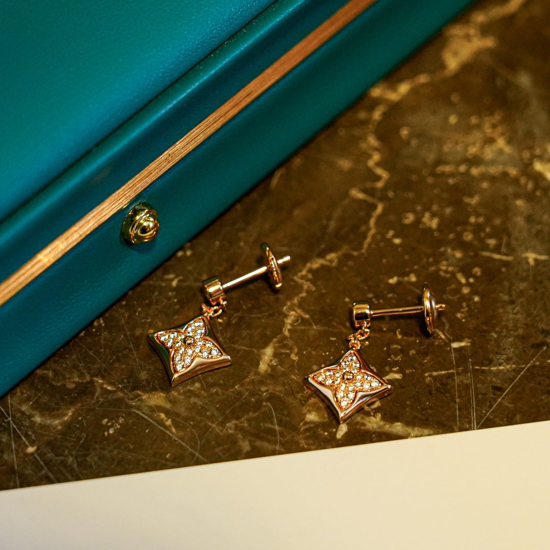 『Lume Jewelry』スターダイヤモンドピアス ゴールド