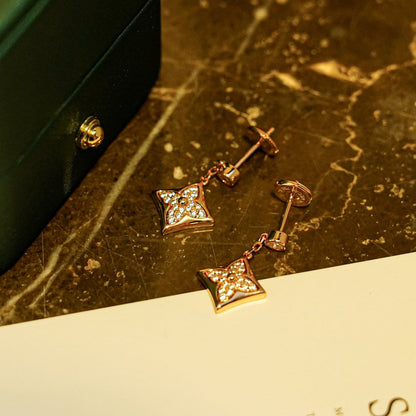 『Lume Jewelry』スターダイヤモンドピアス ゴールド