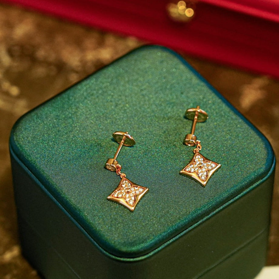 『Lume Jewelry』スターダイヤモンドピアス ゴールド