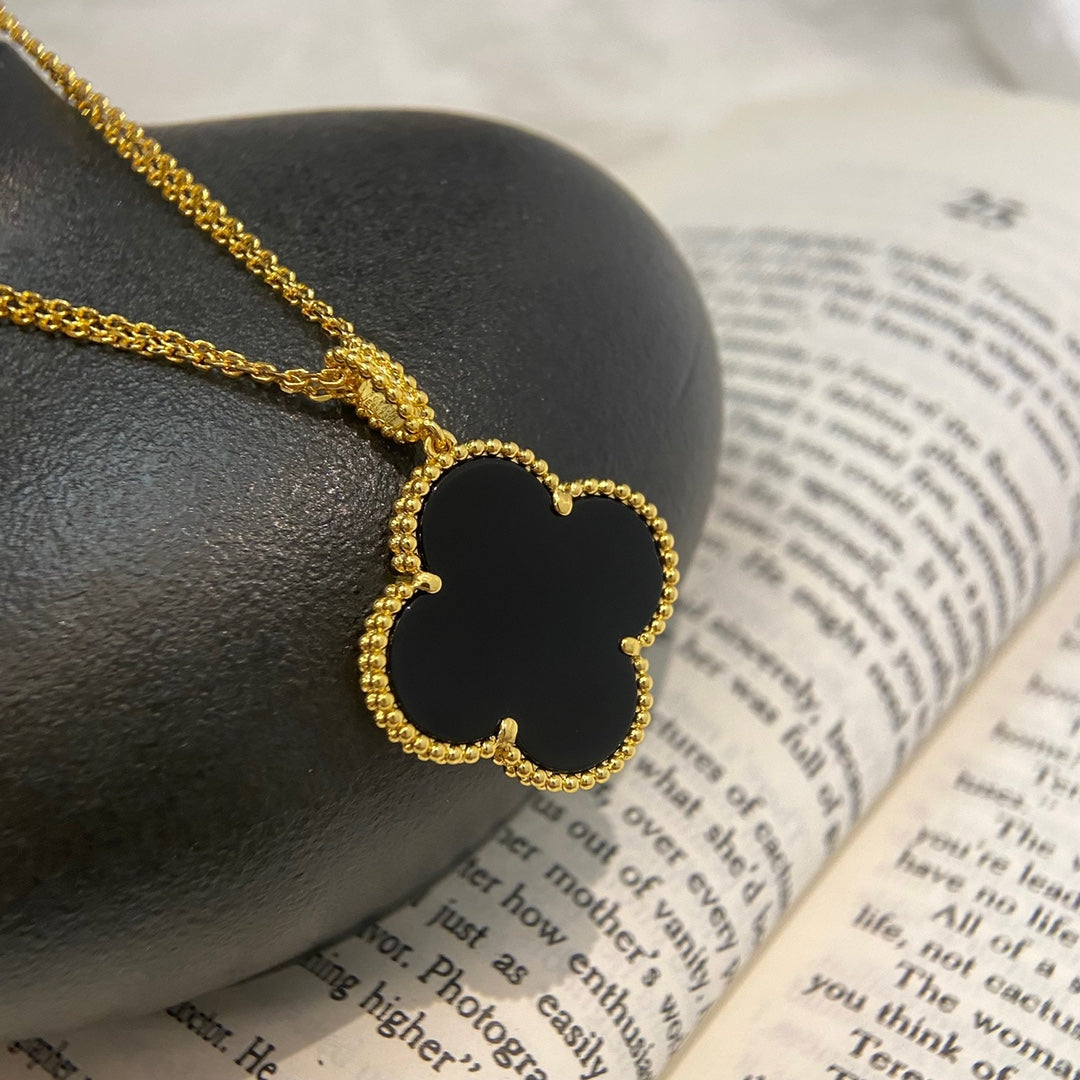 Lume Jewelry クローバー 25MM ネックレス ゴールドオニキス
