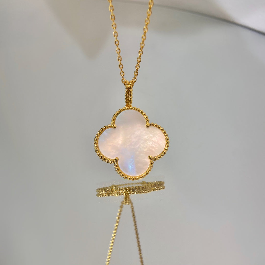 Lume Jewelry クローバー 25MM マザーオブパール ラージペンダントネックレス