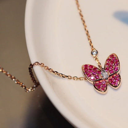 Lume Jewelry「バタフライ レッドダイヤモンド ローズゴールドネックレス」