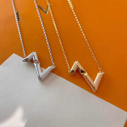Lume Jewelry「ボルテ アップサイドダウンネックレス」