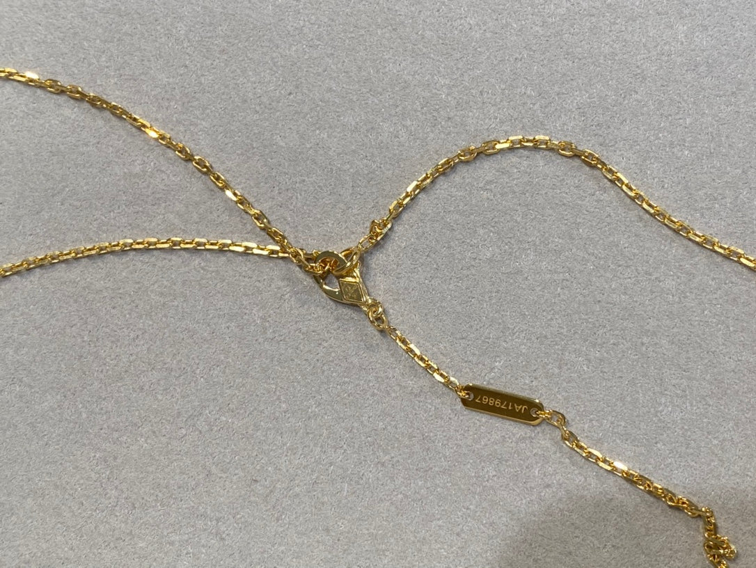 Lume Jewelry クローバー 25MM ネックレス ゴールドカーネリアン