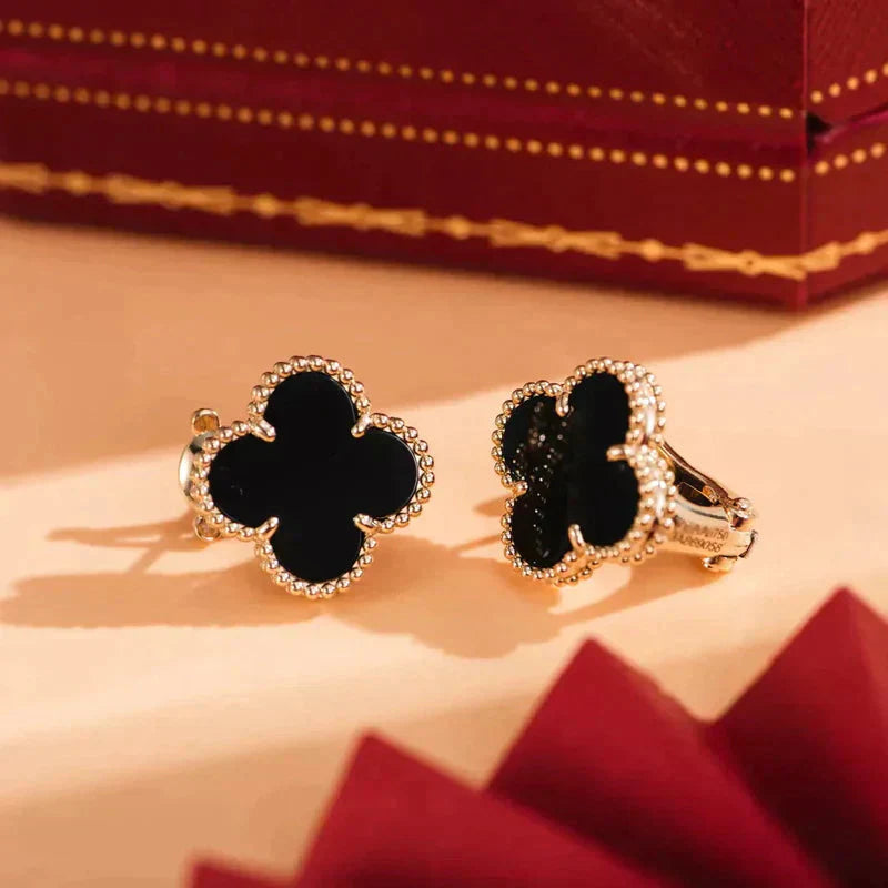 Lume Jewelry クローバー ミディアム 1モチーフ オニキス スタッドピアス