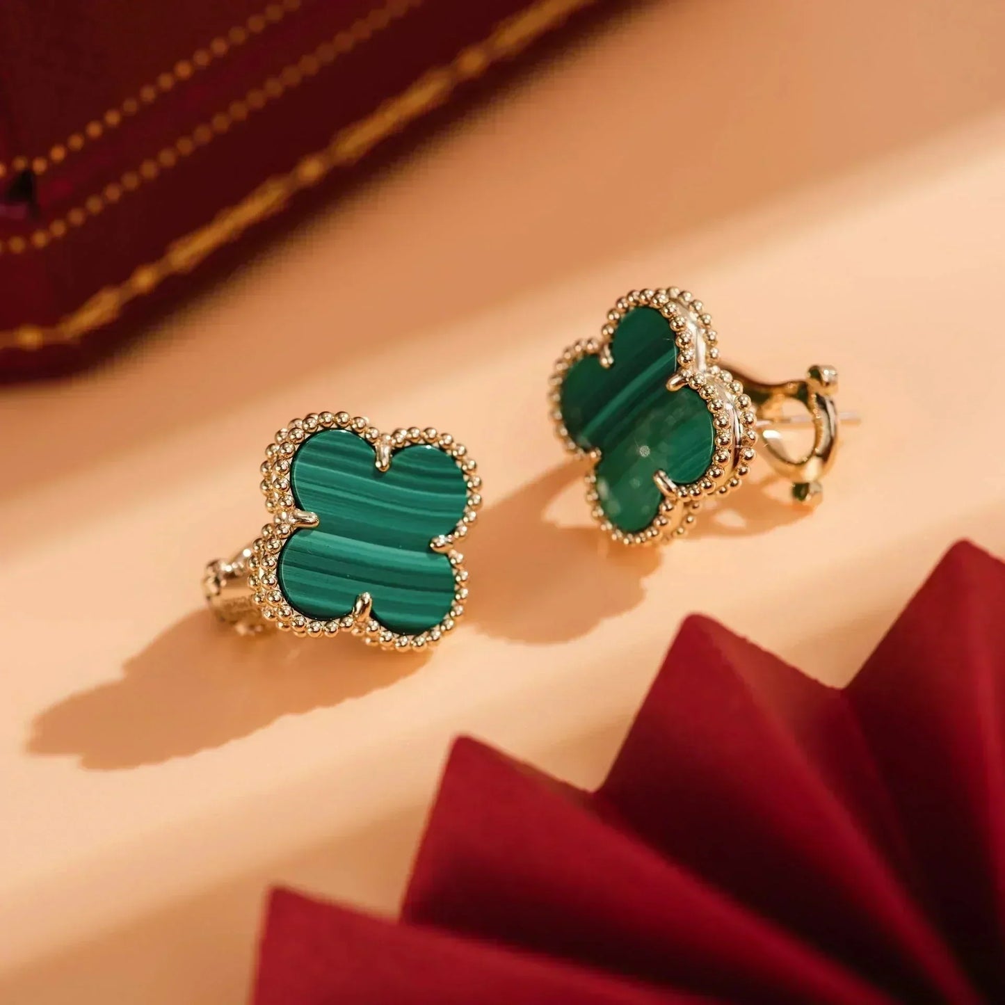 Lume Jewelry クローバー ミディアム 1モチーフ マラカイト イヤリング
