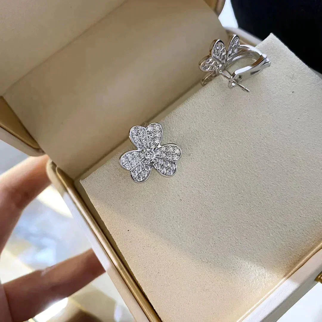 『Lume Jewelry』クローバー コスモス ダイヤモンドピアス シルバー