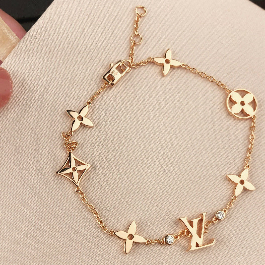 「Lume Jewelry」星と太陽 7モチーフ ゴールドブレスレット