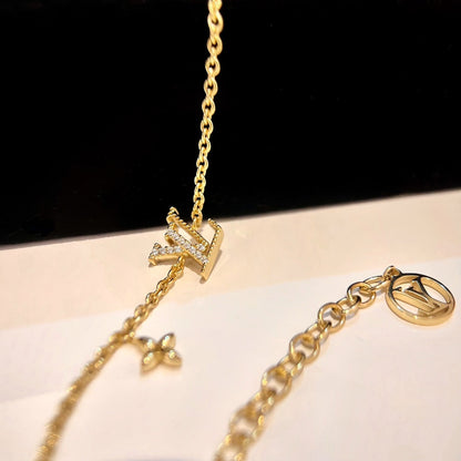 「Lume Jewelry」ロゴ スターモチーフ ゴールドブレスレット
