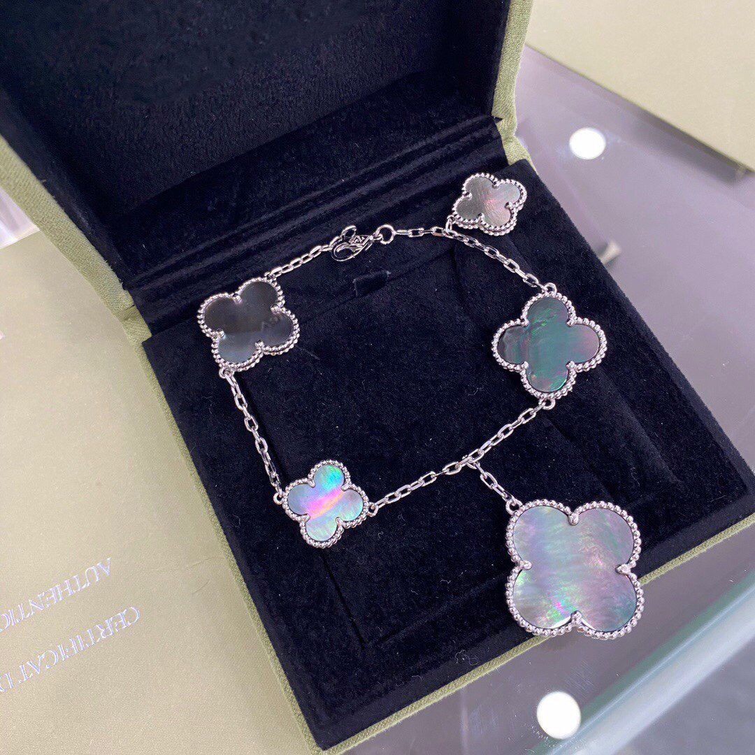 『Lume Jewelry』クローバー 5モチーフ シルバー ダークMOPブレスレット
