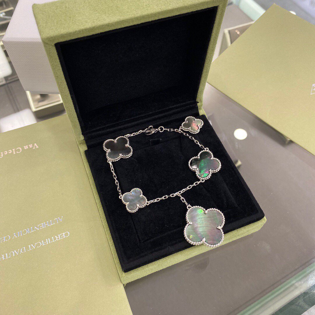 『Lume Jewelry』クローバー 5モチーフ シルバー ダークMOPブレスレット
