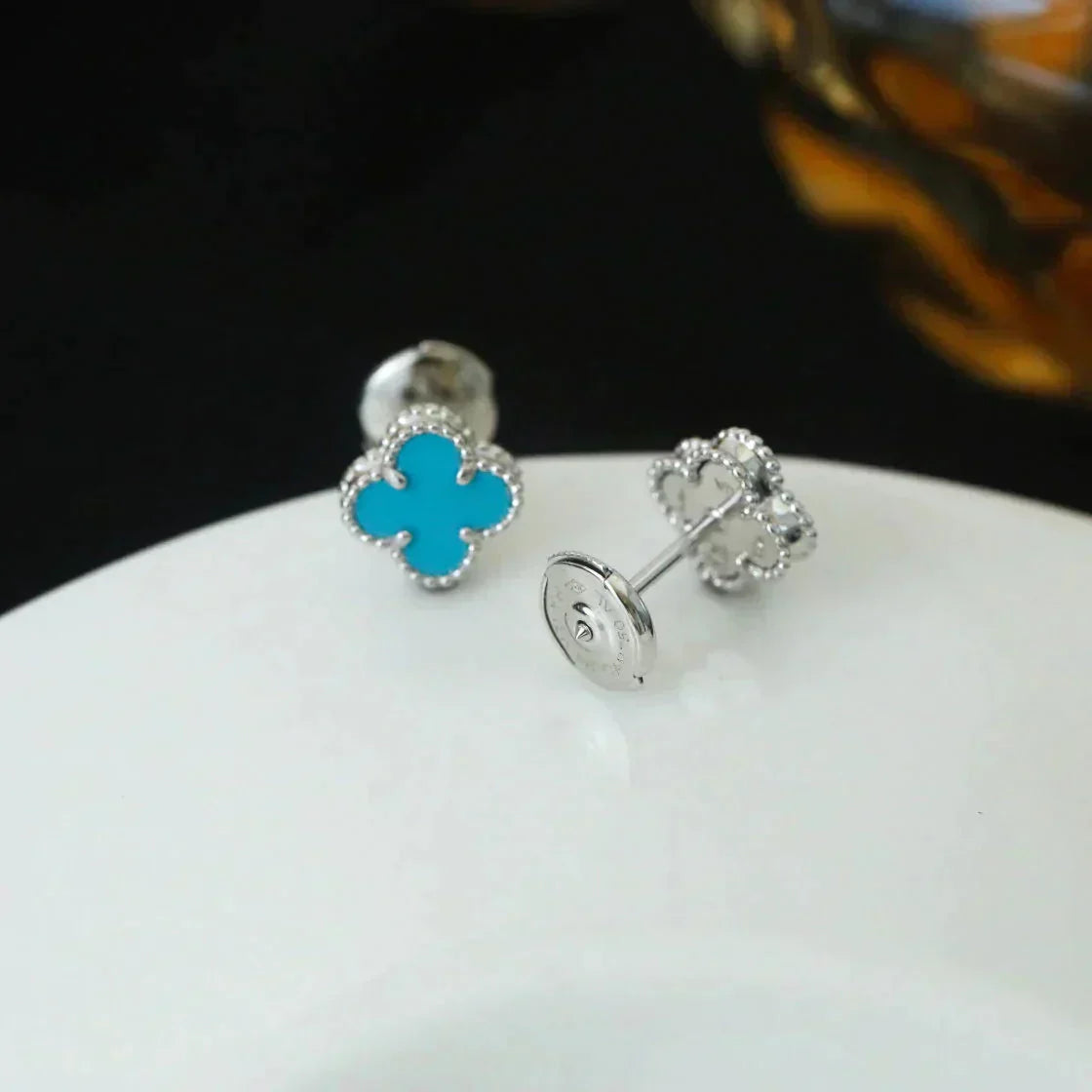 Lume Jewelry「CLOVER MINI 9.5MM オニキス スタッドピアス シルバー」