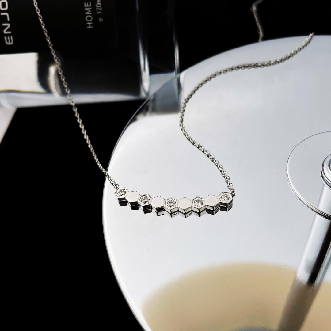 Lume Jewelry「BEE MY LOVE ダイヤモンド ネックレス」