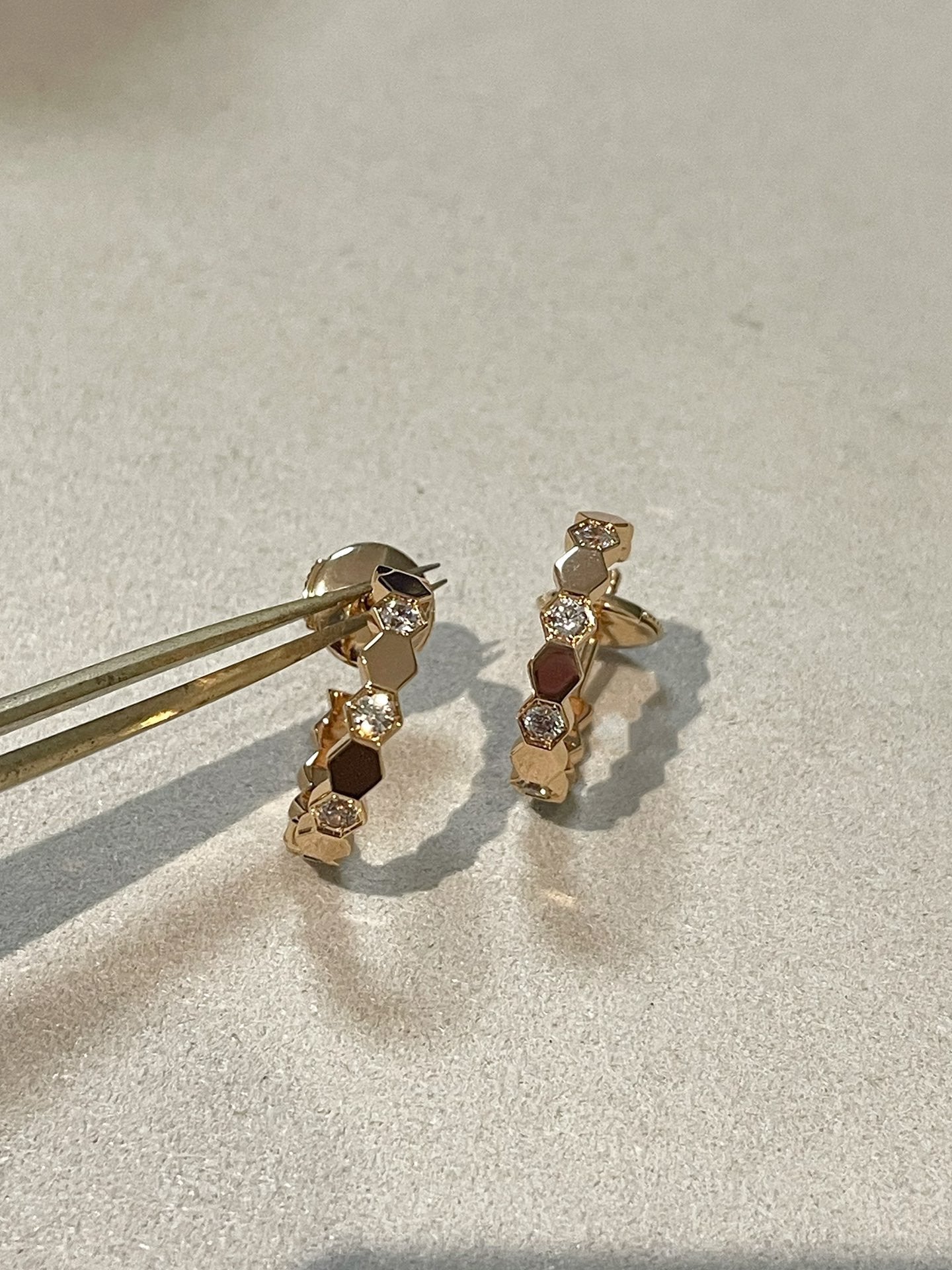 『Lume Jewelry』BEE LOVE ピアス GOLD DIAMOND