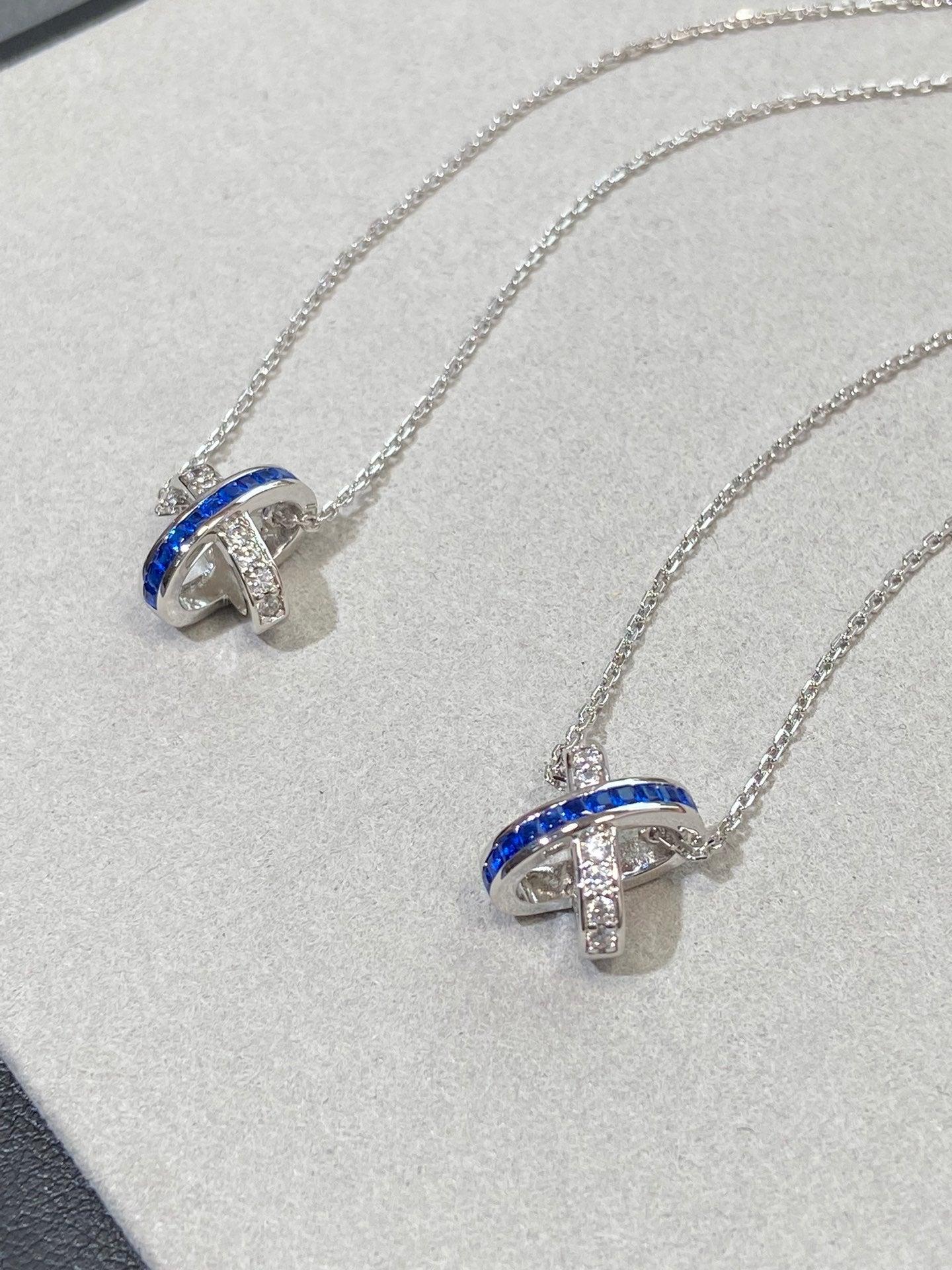 「ルームジュエリー」リアンダイヤモンドシルバーネックレス