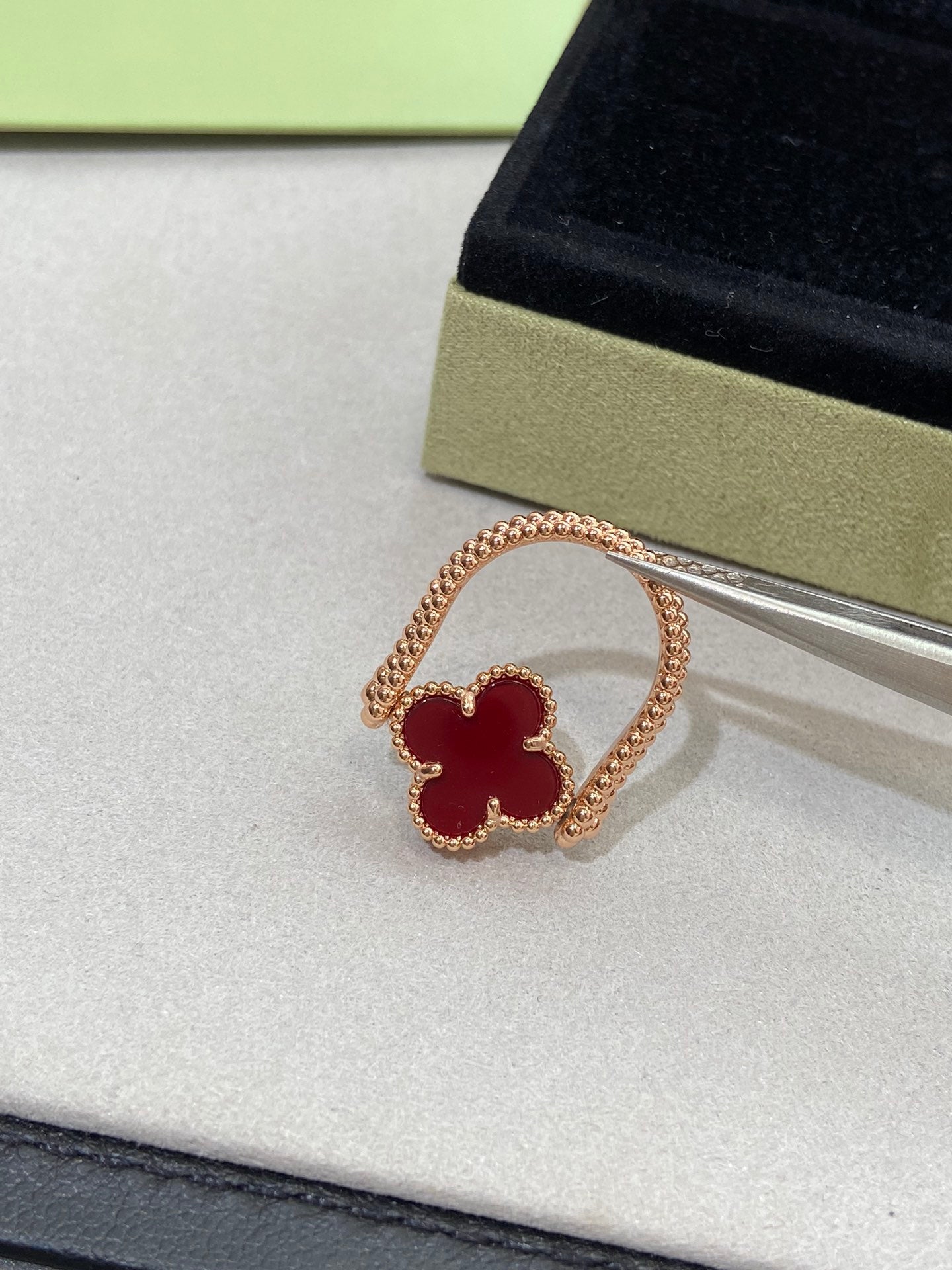 Lume Jewelry クローバーリバーシブルローズゴールドリング