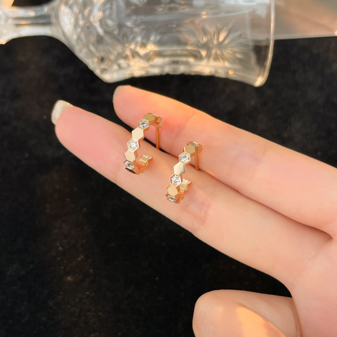Lume Jewelry 『BEE LOVE ダイヤモンドフープピアス』