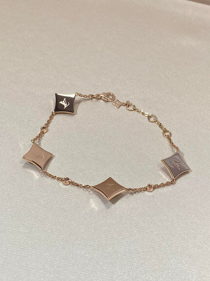 Lume Jewelry「STAR 4 MOTIF MOP DIAMOND PINK GOLD BRACELET」