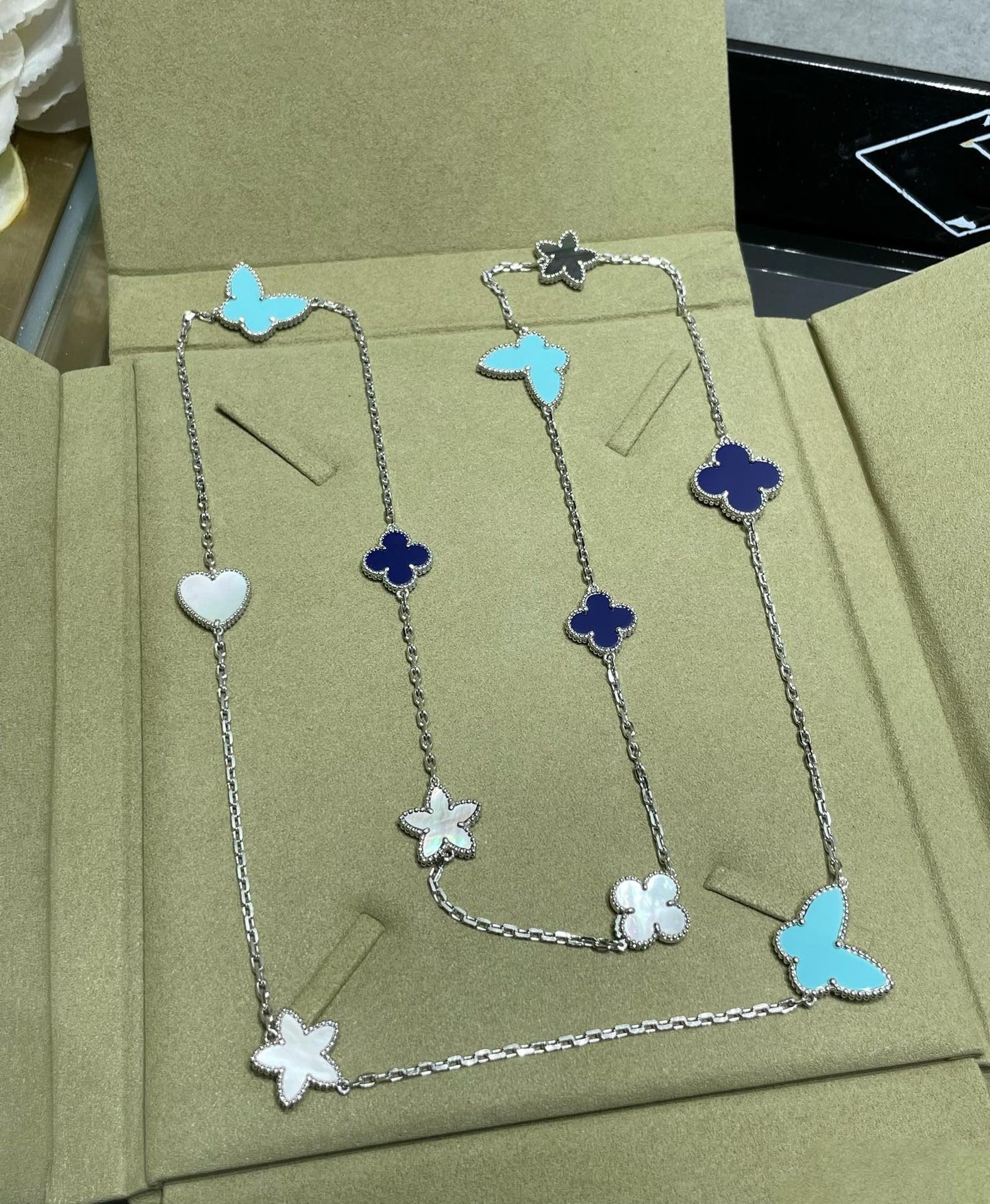 Lume Jewelry ラッキー クローバー シルバー 11 モチーフ ネックレス
