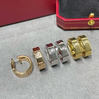 Lume Jewelry 「LOVE」5.5mm 1ダイヤモンドピアス