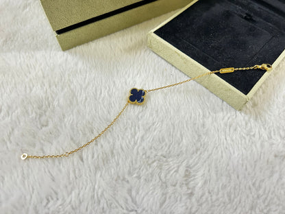 Lume Jewelry「クローバー 1モチーフ ピータサイト ブレスレット」