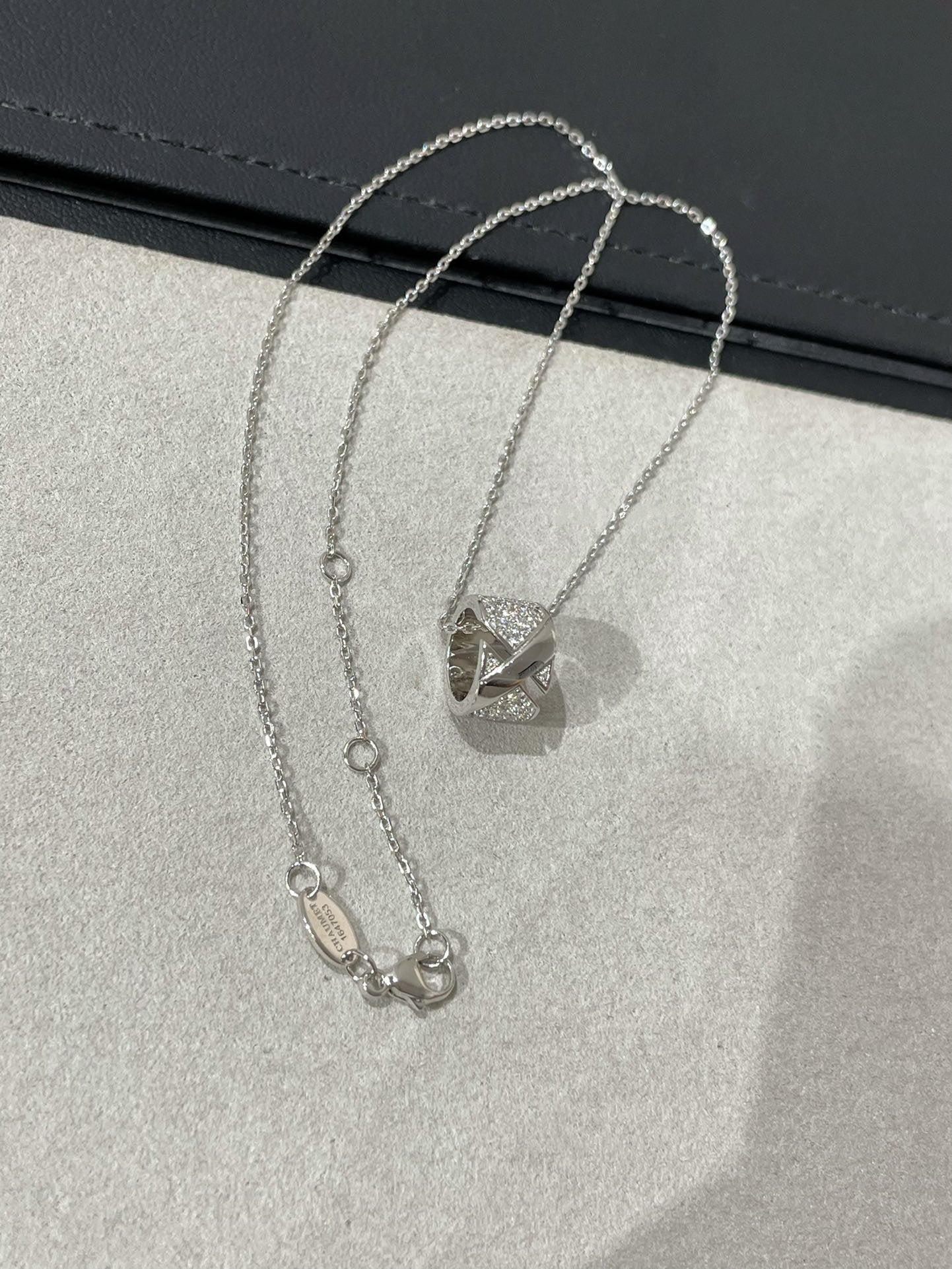 Lume Jewelry LIENS EVIDENCE ダイヤモンドパヴェネックレス